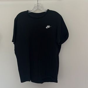 Nike men’s tee
